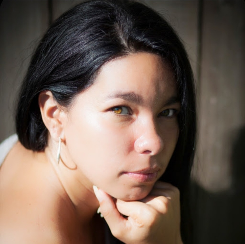 Meet your Posher, Leticia